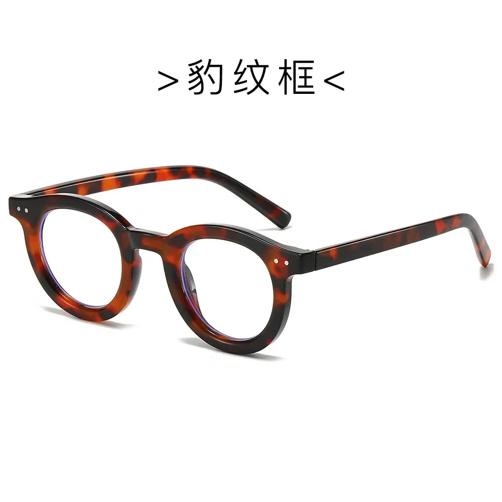 JNPCXI Oval Punk Sunglasses – UV400 Gradient Shades with Rivet Detail for Men & Women