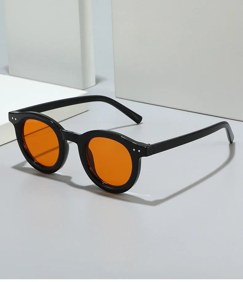 JNPCXI Oval Punk Sunglasses – UV400 Gradient Shades with Rivet Detail for Men & Women