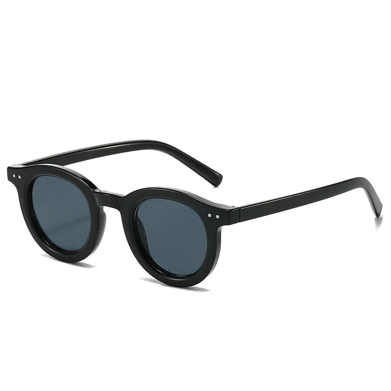 JNPCXI Oval Punk Sunglasses – UV400 Gradient Shades with Rivet Detail for Men & Women